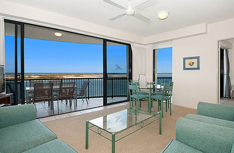Windward Passage, Golden Beach - Schoolies Week Accommodation 5