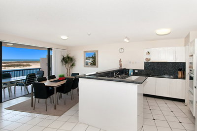 Windward Passage, Golden Beach - Schoolies Week Accommodation 11