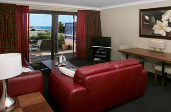 Whale Motor Inn - Schoolies Week Accommodation 4