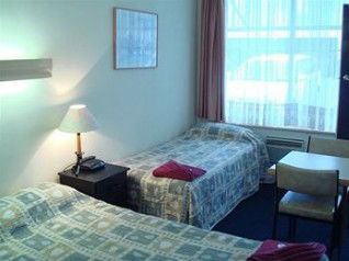 Motel Maroondah - Schoolies Week Accommodation 0