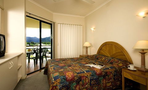 Tropic Towers Apartments - Schoolies Week Accommodation 2