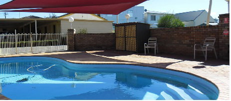 Ben Chifley Motor Inn - Schoolies Week Accommodation 1