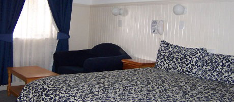 Ben Chifley Motor Inn - Schoolies Week Accommodation 4