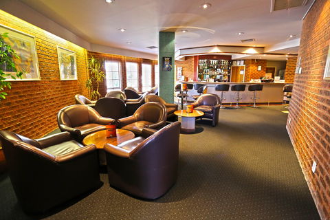 Quality Hotel Melbourne Airport - Schoolies Week Accommodation 3