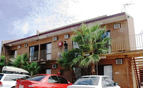 Goldfields Hotel Motel - Schoolies Week Accommodation 4