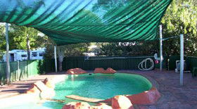 Threeways Roadhouse Tourist Park - Schoolies Week Accommodation 1