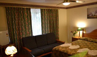  Schoolies Week Accommodation