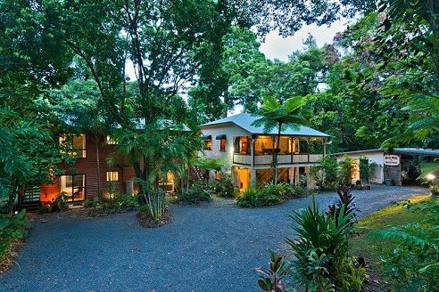  Schoolies Week Accommodation
