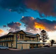 Arno Bay Hotel - Schoolies Week Accommodation