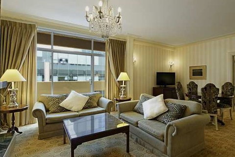Parmelia Hilton - Schoolies Week Accommodation 2