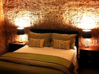 Lookout Cave Motel - Schoolies Week Accommodation 1
