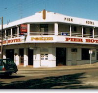 Pier Hotel - Schoolies Week Accommodation