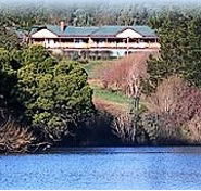 The Lakes Motel - Schoolies Week Accommodation