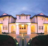Palais Royale - Schoolies Week Accommodation