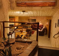 Down to Erth BB - Schoolies Week Accommodation