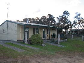 Pendleton Farm Stay - Schoolies Week Accommodation 0
