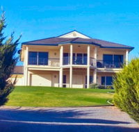 Serenity At Carrickalinga - Schoolies Week Accommodation