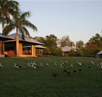 Feathers Sanctuary - Schoolies Week Accommodation