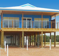 Lincoln View Holiday Home - Schoolies Week Accommodation