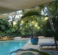 Lily Pad - Schoolies Week Accommodation