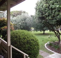 Yates Cottage - Schoolies Week Accommodation