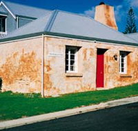 The Criterion Cottage - Schoolies Week Accommodation