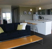 Coorong Waterfront Retreat - Schoolies Week Accommodation