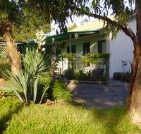 Lot 7 Cottage - Schoolies Week Accommodation