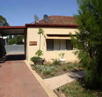 Loxton Smiffy's Bed And Breakfast Sadlier Street - Schoolies Week Accommodation