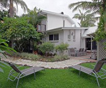 Allure Beach House - Schoolies Week Accommodation 0
