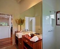 Allure Beach House - Schoolies Week Accommodation 5