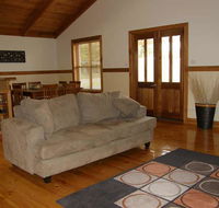 Beachport Retreat - Schoolies Week Accommodation