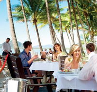 Paradise On The Beach Resort - Schoolies Week Accommodation