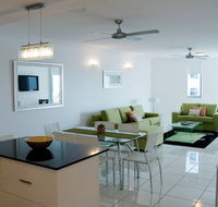 Vision Cairns Esplanade - Schoolies Week Accommodation