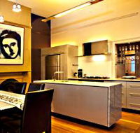 Hatherley Birrell Collection - Plein Air Apartment - Schoolies Week Accommodation