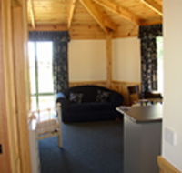 Seven Mile Cottages - Schoolies Week Accommodation