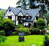 Fox and Hounds Inn - Schoolies Week Accommodation