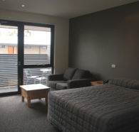 Foreshore Tavern - Schoolies Week Accommodation