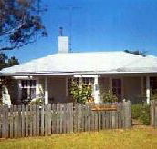 Cawood Cottage - Schoolies Week Accommodation
