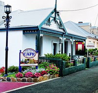 Touchwood Cottages - Schoolies Week Accommodation