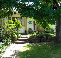 Magnolia Cottage BB - Schoolies Week Accommodation