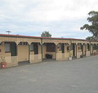 Central Court Motel - Schoolies Week Accommodation