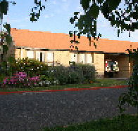 Glasgow Lodge - Schoolies Week Accommodation