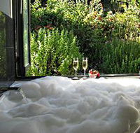 Escape To - Schoolies Week Accommodation