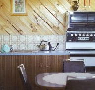 Paradise Cottage - Schoolies Week Accommodation