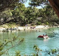Crayfish Creek Van and Cabin Park and Spa House - Schoolies Week Accommodation