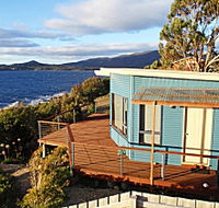 Larus Waterfront Cottage - Schoolies Week Accommodation