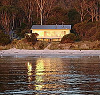 Harpers on the Beach - Schoolies Week Accommodation