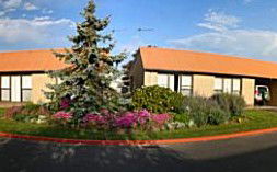 Glasgow Lodge - Schoolies Week Accommodation 1