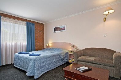 Martin Cash Motel - Schoolies Week Accommodation 3